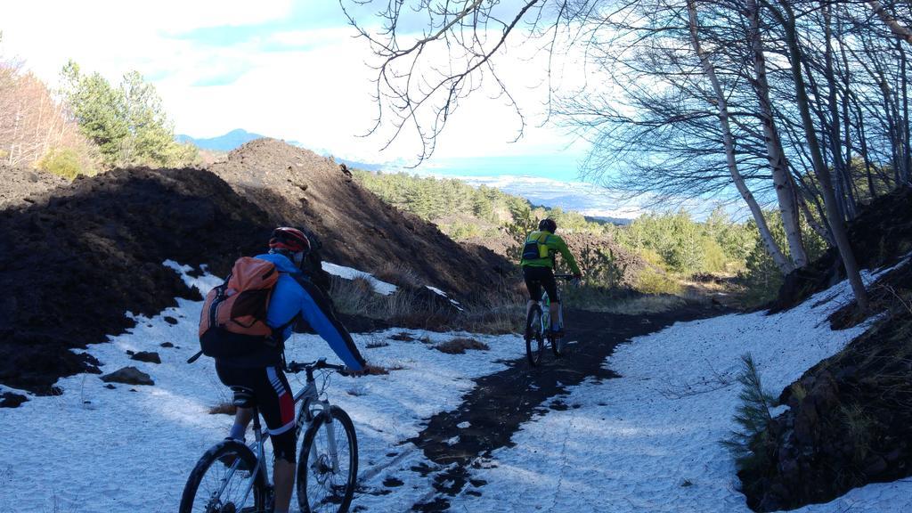 Etna Bike Holiday Zafferana Etnea Ngoại thất bức ảnh